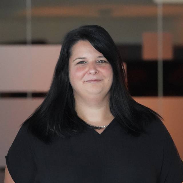 Nicole Wilhelm | Support & Software Consultant